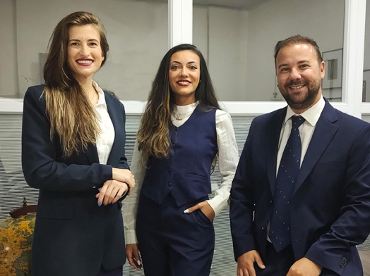Conheça a <br /><strong>Bergonsi Advocacia</strong>
